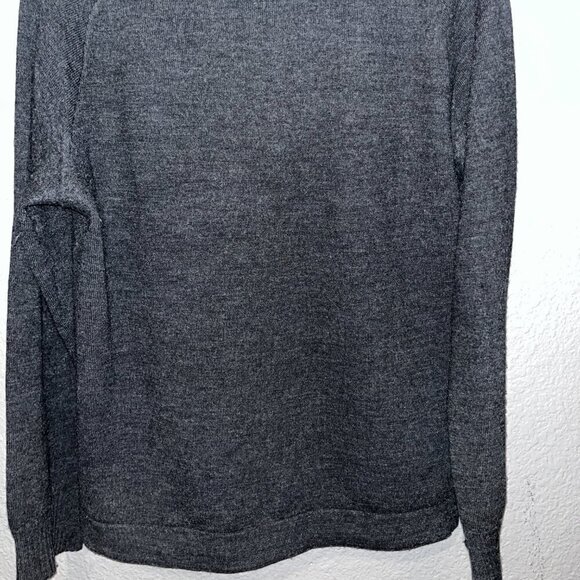 SMARTWOOL Men's Long Sleeve Funnel Neck Charcoal Gray Sweater - Minor repair -M - Picture 3 of 8